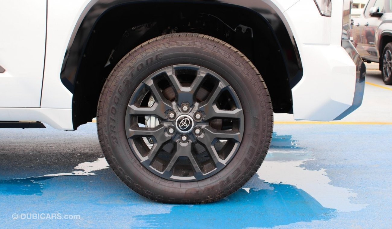 Toyota Tundra Platinum CrewMax 4WD Local Registration + 10%