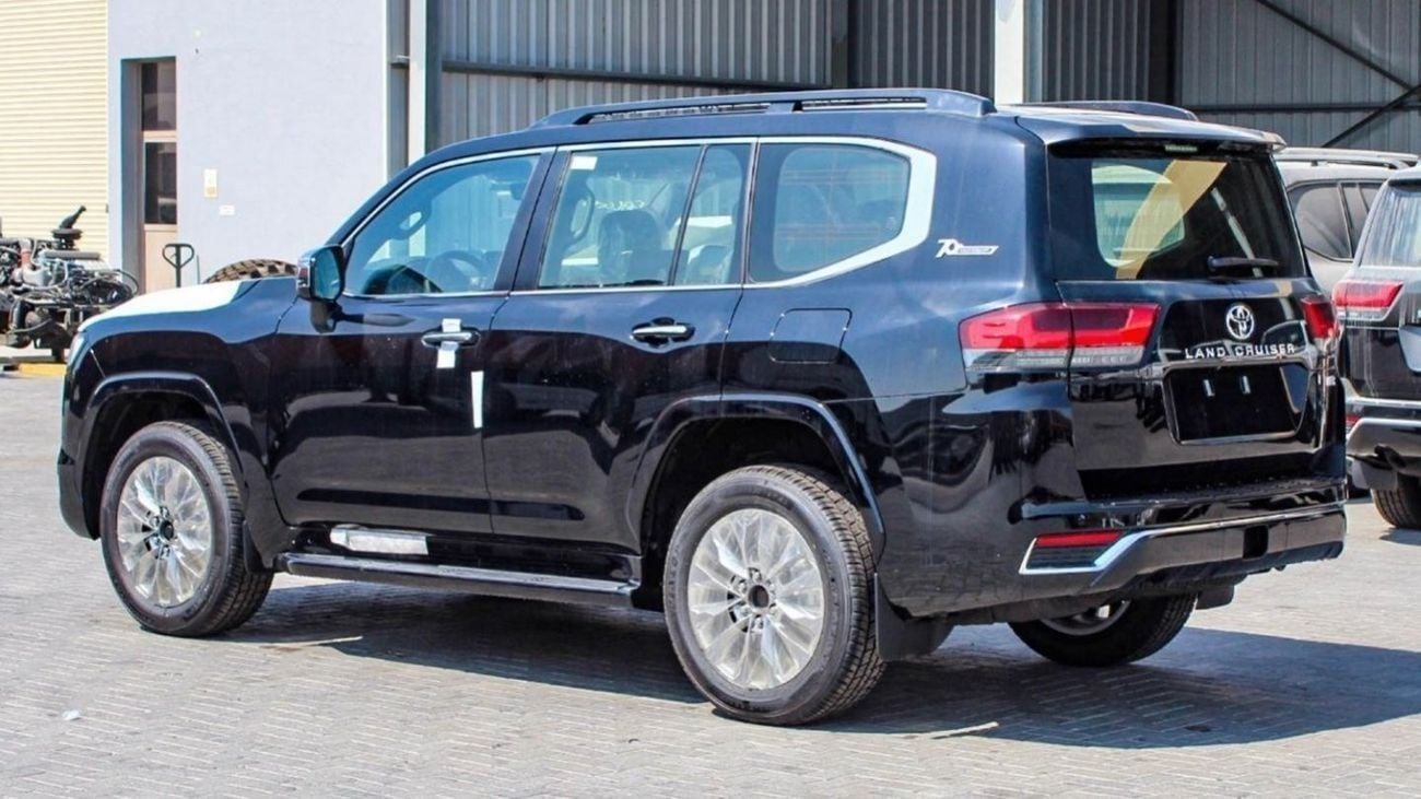 تويوتا لاند كروزر 3.3L VX-R V6 TURBO DIESEL AT