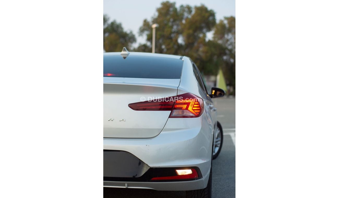 هيونداي إلانترا الفئة: هيونداي إلنترا   السنة : 2020  السعة: 2.0  اللون: فضي  الحالة: حالة ممتازة  نوع السيارة: سيدا