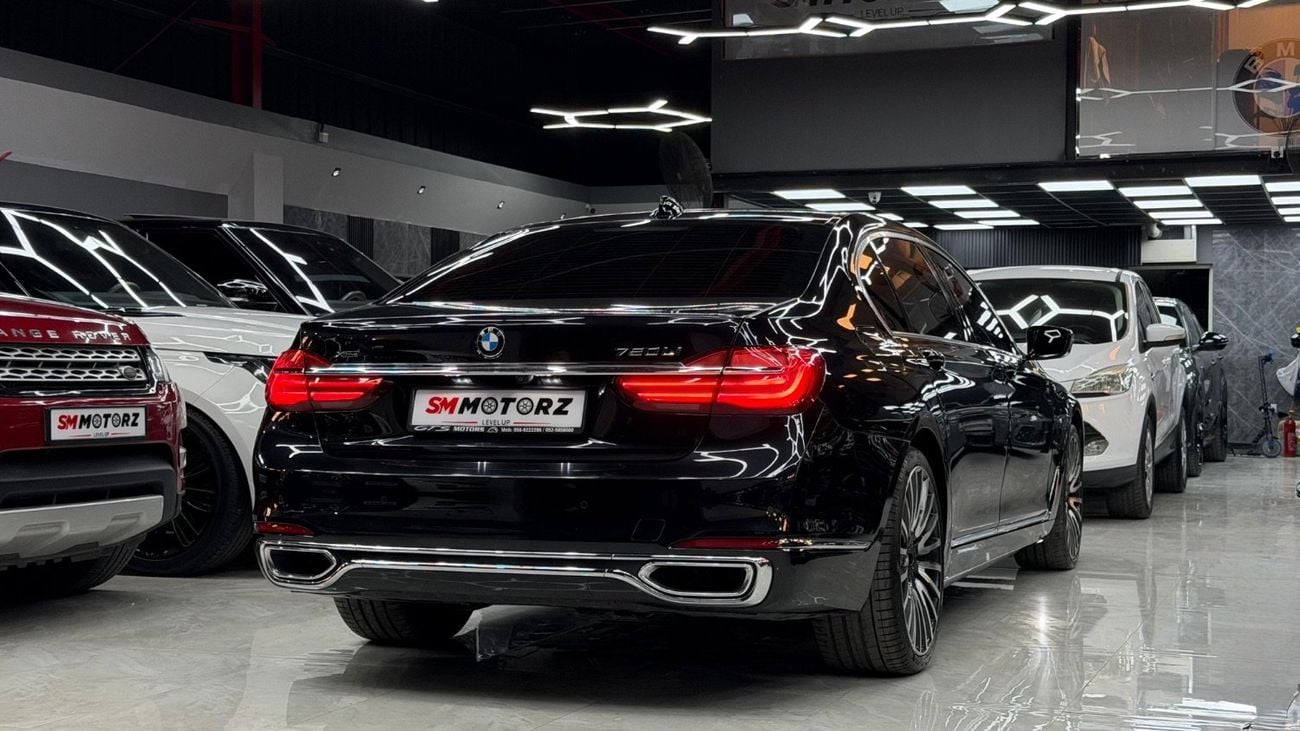 BMW 750Li xDrive 4.4L (523 HP)