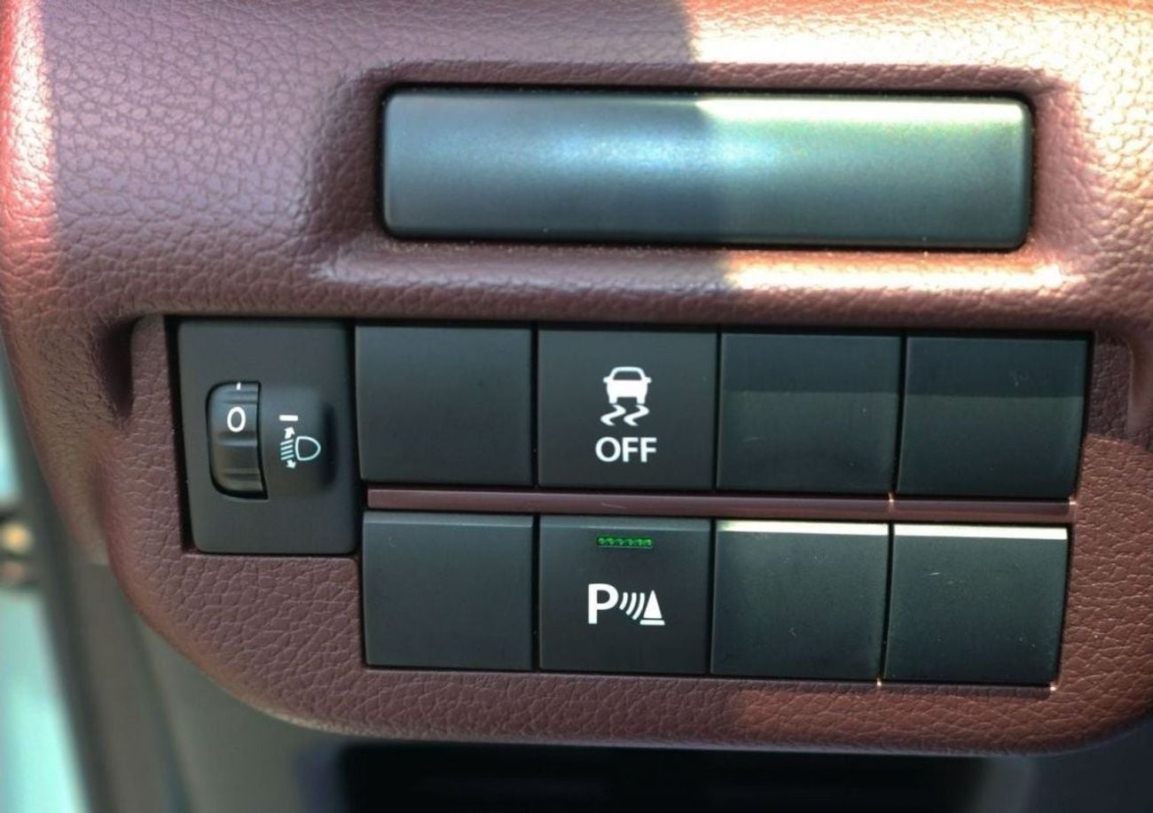 Suzuki Fronx GLX 1.5L | 7 Inch Display Audio | Reverse Camera | Cruise Control | 16 Alloy Wheels