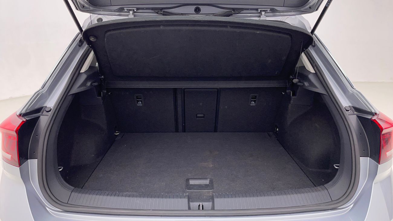 فولكس واجن T ROC 2024 LIFE | AED 1086/Month | 0 DP | 30 Day Return | Warranty | Service History