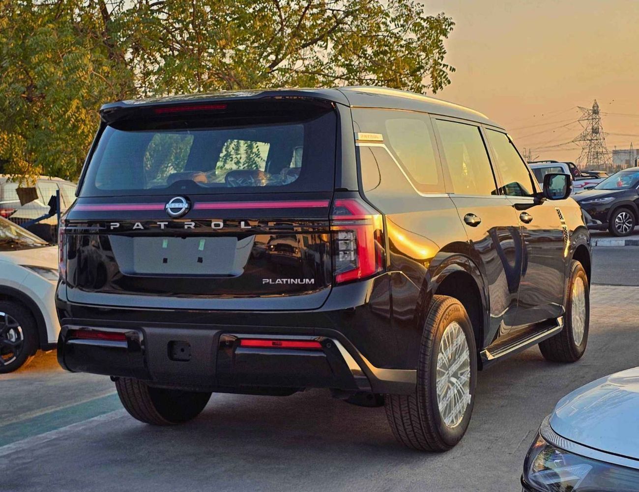 نيسان باترول SE PLATINUM / 3.8L V6 / LEATHER WITH POWER SEATS / PANORAMIC ROOF / 360*CAMERA (CODE#SE PLATINUM)