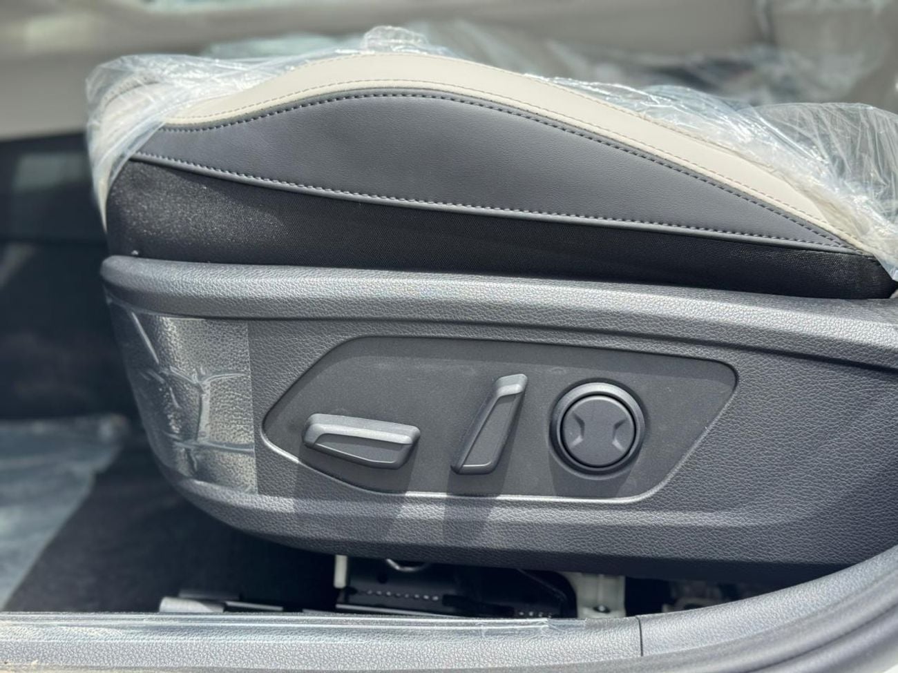 Kia K5 Kia K5  2026, GCC Specs HEV 2.0L