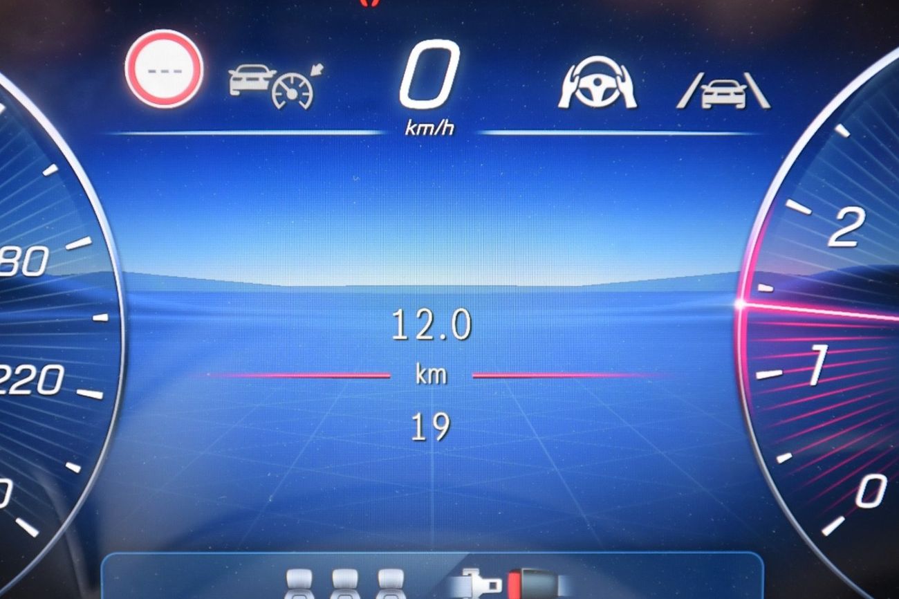 مرسيدس بنز E200 zero KM