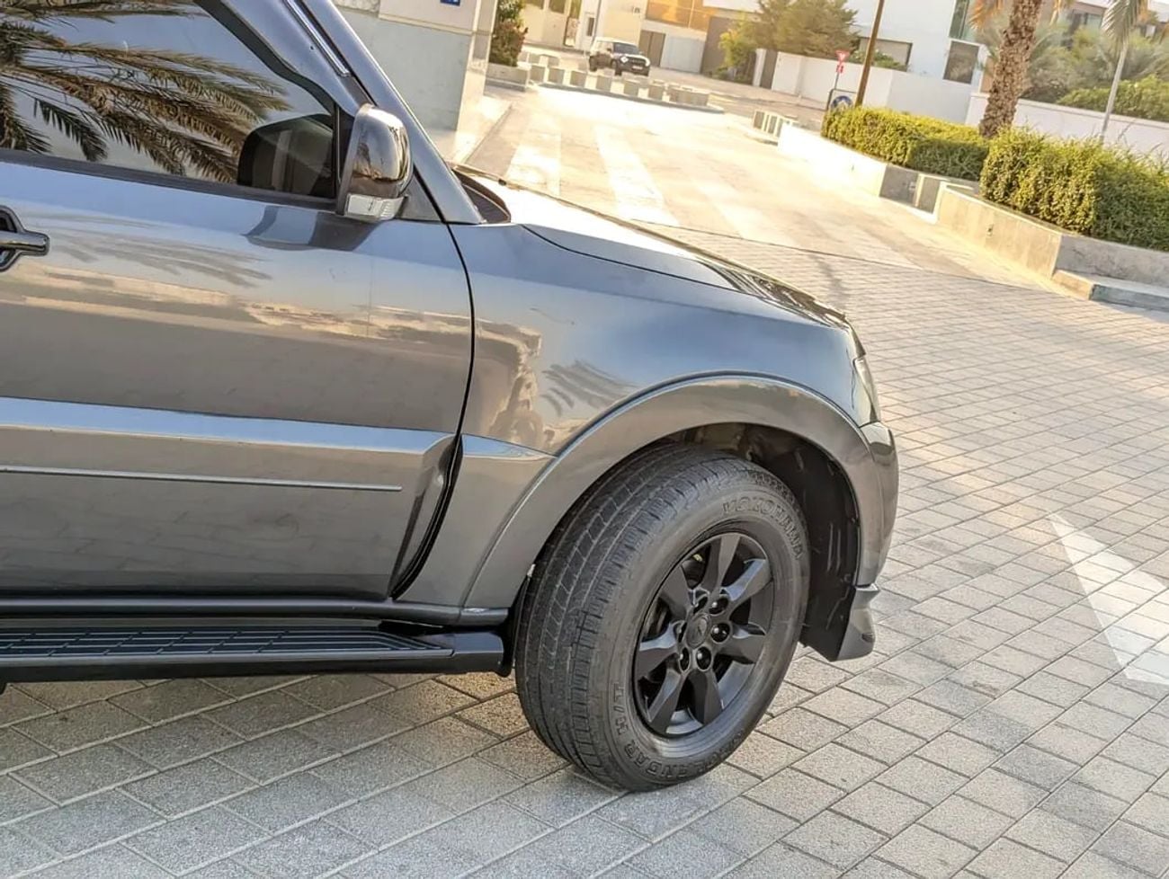 ميتسوبيشي باجيرو GLS MID OPTION GCC IN EXCELLENT CONDITION