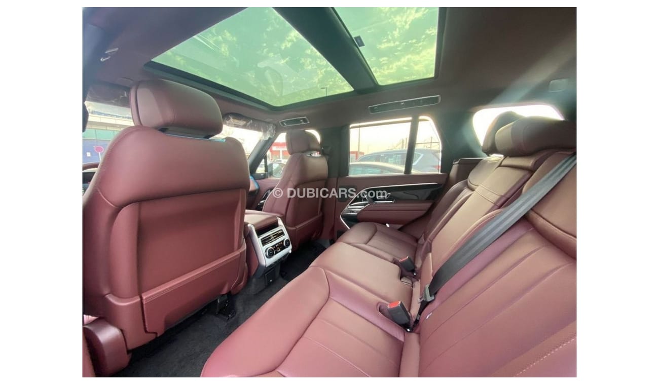 Land Rover Range Rover GOLD COLOR GCC SPEC UNDER WARRANTY AND SERVICE