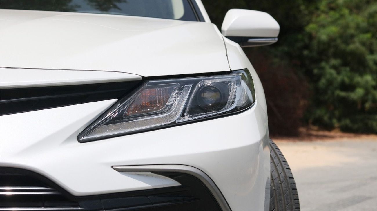 Toyota Camry LE 2.5L (176 HP) | Agency Warranty | Complete Service History | Zero Downpayment Support