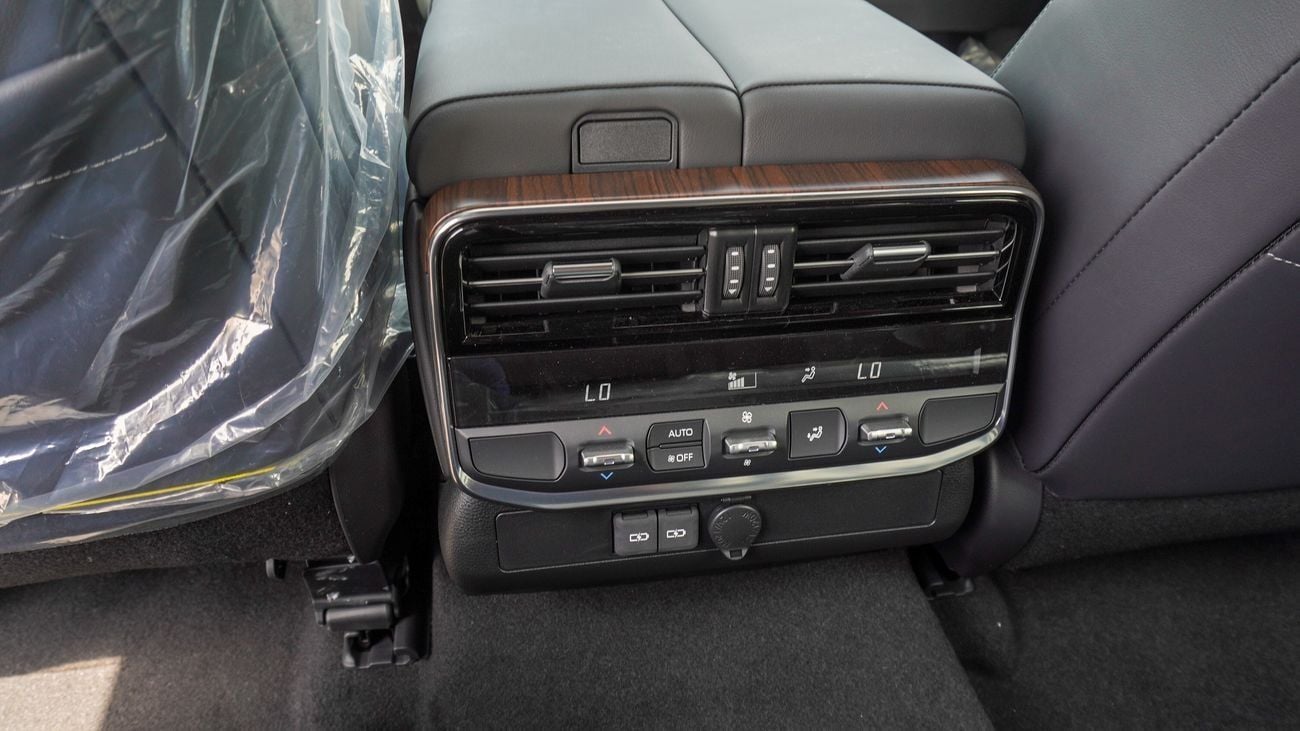 تويوتا لاند كروزر VX 4.0L V6