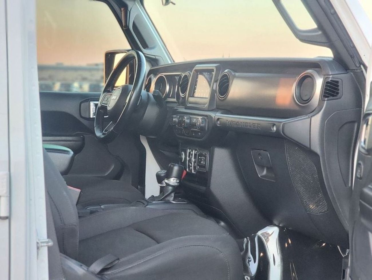 Jeep Wrangler Unlimited Sport 3.6L A/T