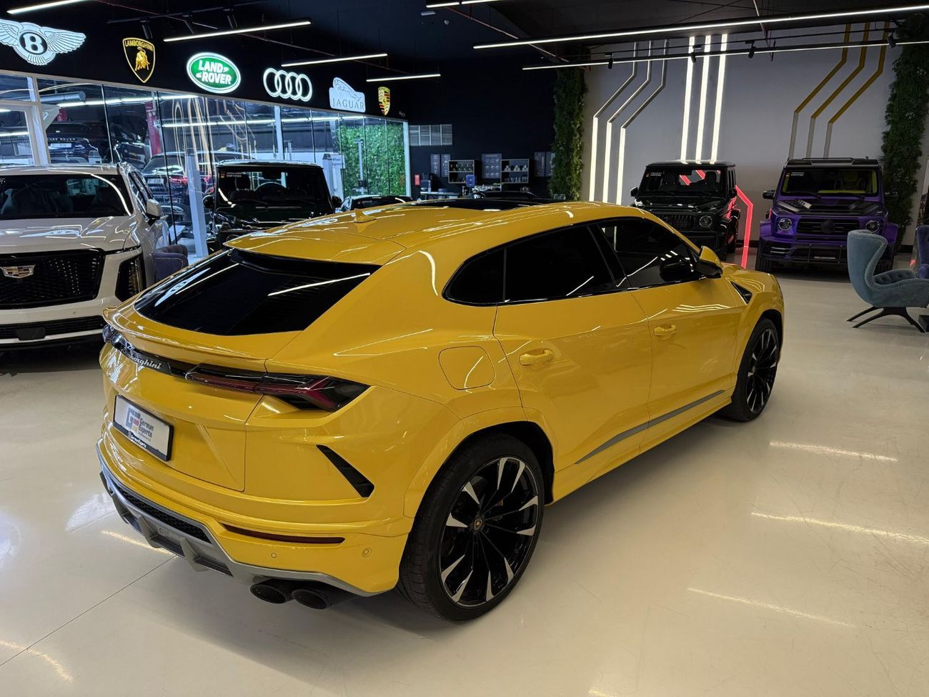 لامبورغيني اوروس STD 4.0T V8