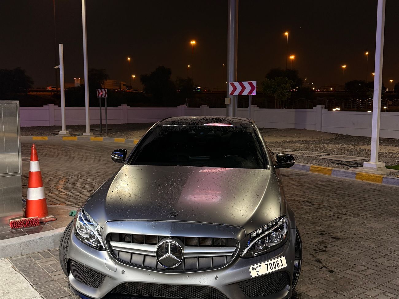 مرسيدس بنز سي 43 ايه ام جي