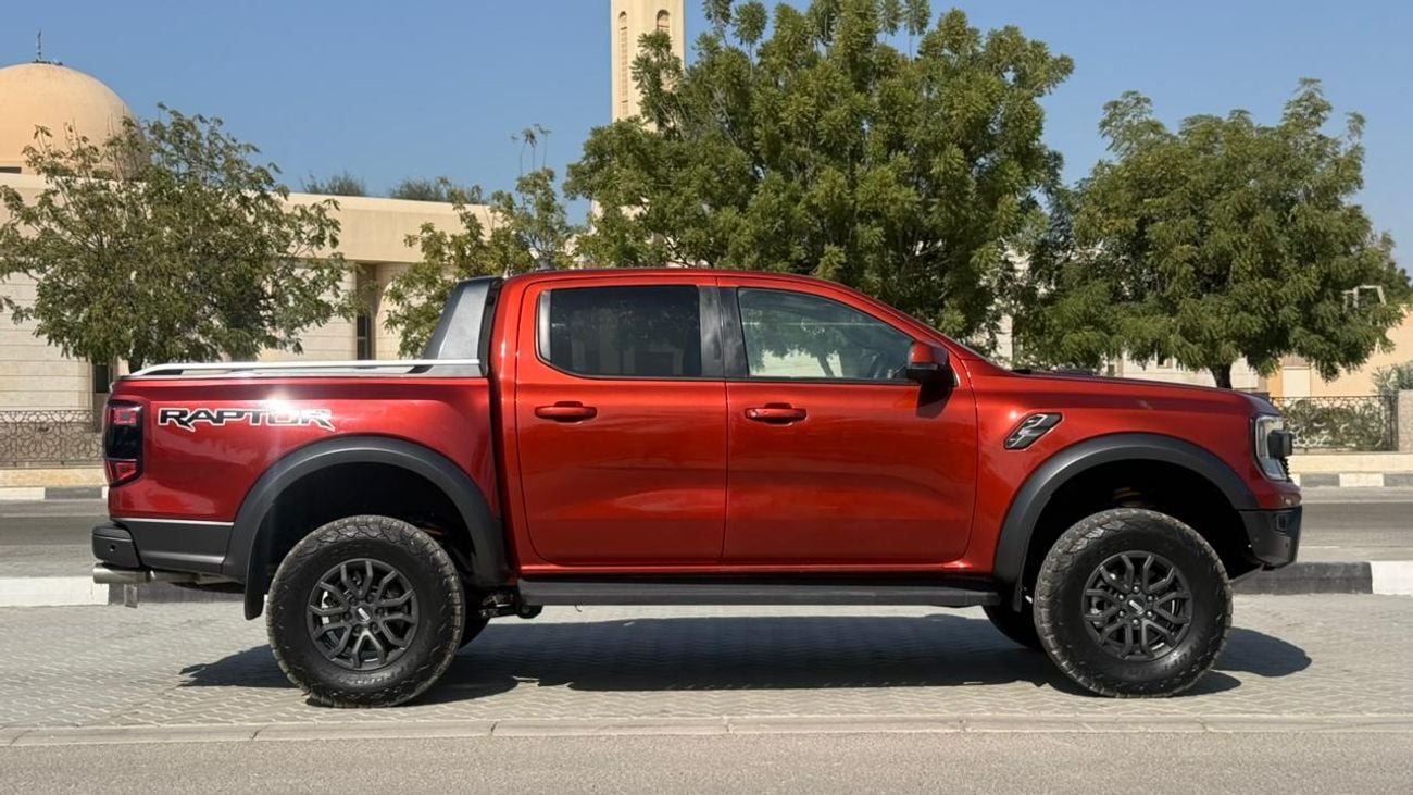 فورد رينجر رابتور Double Cabin Pickup 3.0L V6 Twin Turbo Petrol engine 4WD 360° Camera Automatic Gear 5 Seats 4 Doors
