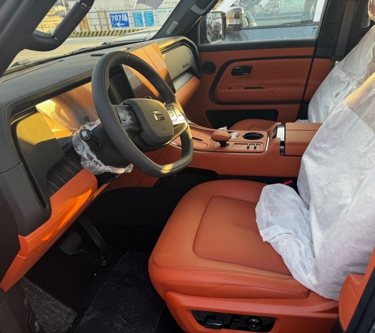 روكس أداماس FIRST CLASS 6 seats black-orange