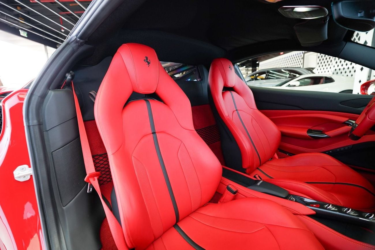 فيراري F8 تريبوتو 3.9T V8