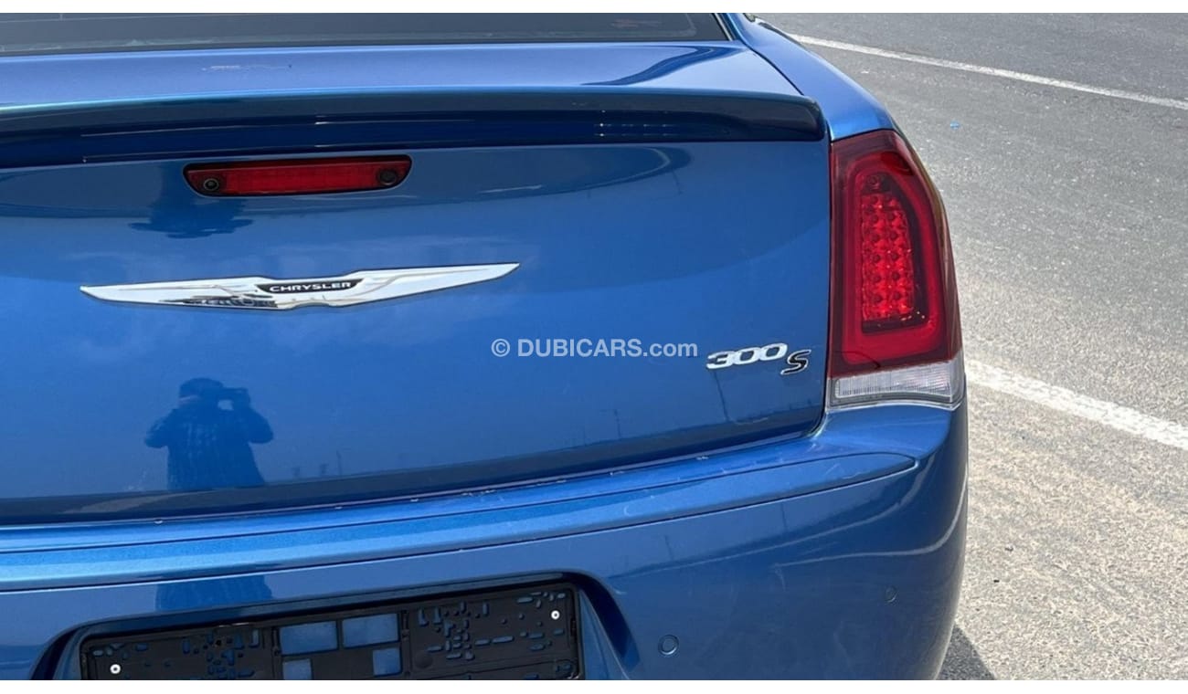 Chrysler 300s Brand New 3.6L V6 2022 GCC Agency Warranty