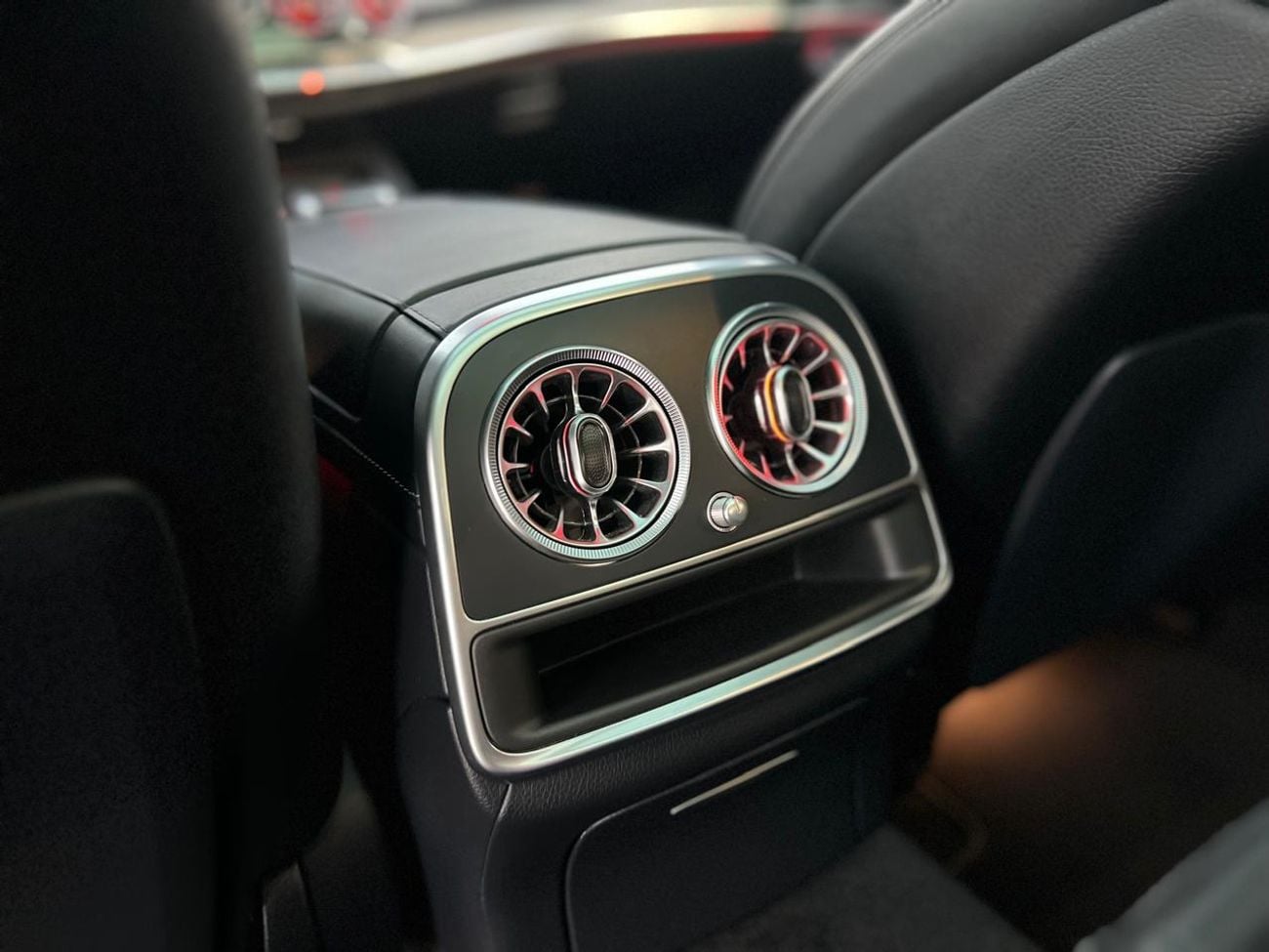 مرسيدس بنز S 63 AMG STD