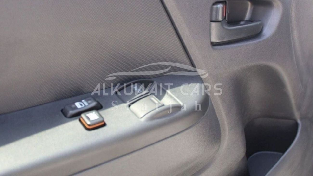 Toyota Hiace 15seat 2.5D V4 MT 2023