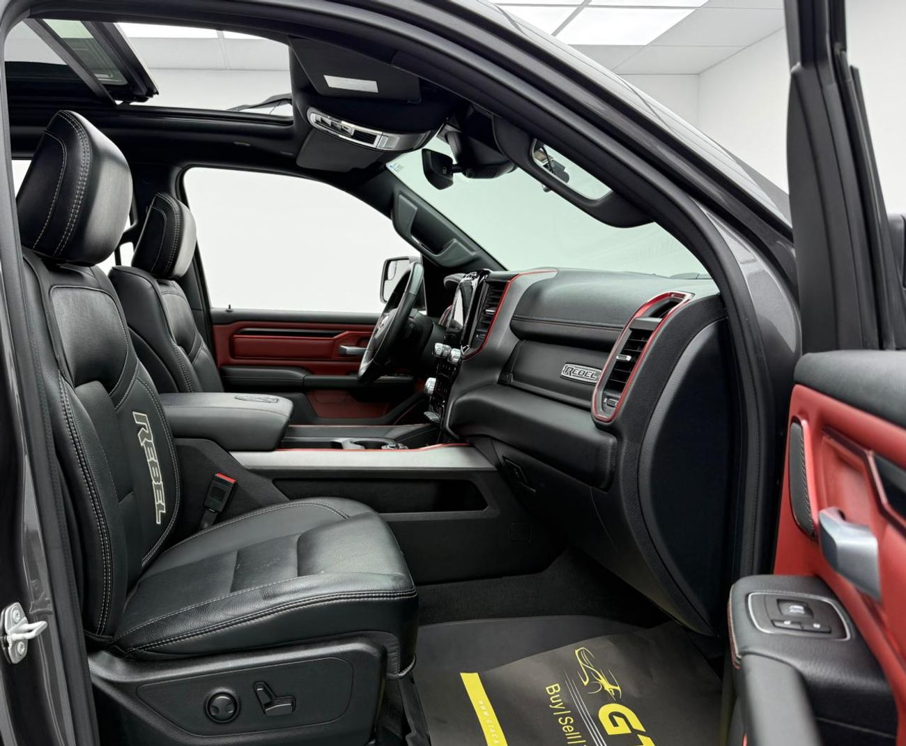 RAM 1500 Rebel 5.7L Double Cab Utility 2023 Dodge Ram Rebel GT 1500, Oct/2028 Dodge Warranty + Service Contra