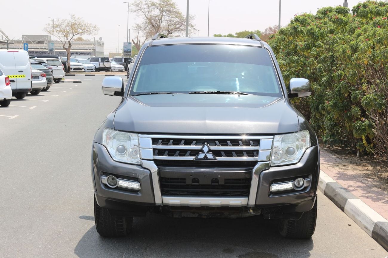ميتسوبيشي باجيرو GLS HIGHLINE TOP 3800 cc Model 2018 Gulf Space