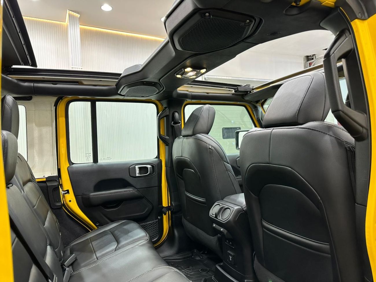 Jeep Wrangler Unlimited Sahara 2019 Jeep Wrangler Sahara Unlimited, June 2024 Jeep Warranty, Full Jeep Service His