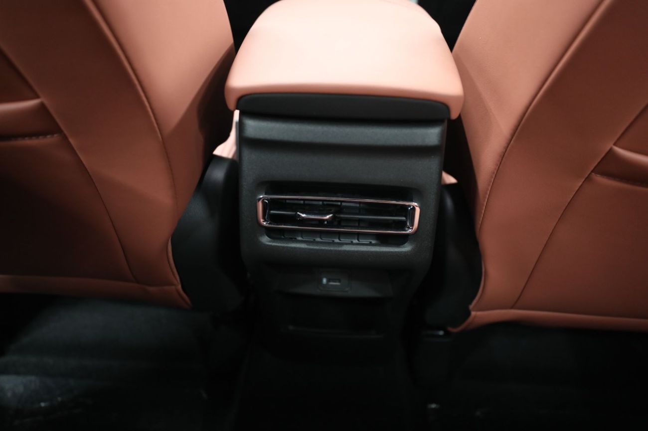 تشنجان x5 بلس Full option | X5 Plus | 1.5L | Brand new | 3 Years warranty | AED 1380 monthly with 0% Downpayment |