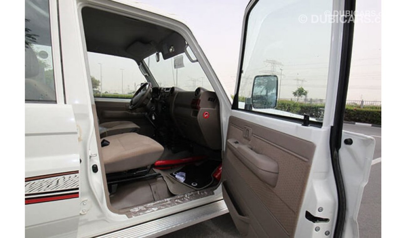 تويوتا لاند كروزر بيك آب 4.0L Petrol Double Cab 4×4 MY18