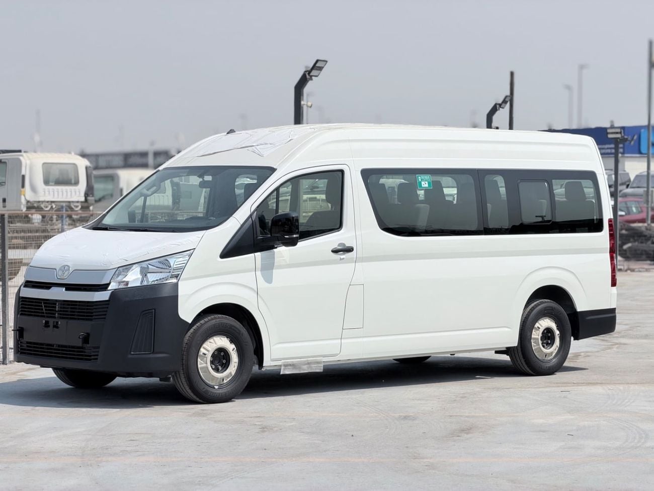 Toyota Hiace GL Toyota Hiace: Fuel type: petrol; Engine capacity: 3.5; Passenger capacity: 11 people
