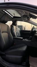 Toyota Camry XLE 2.5L Hybrid