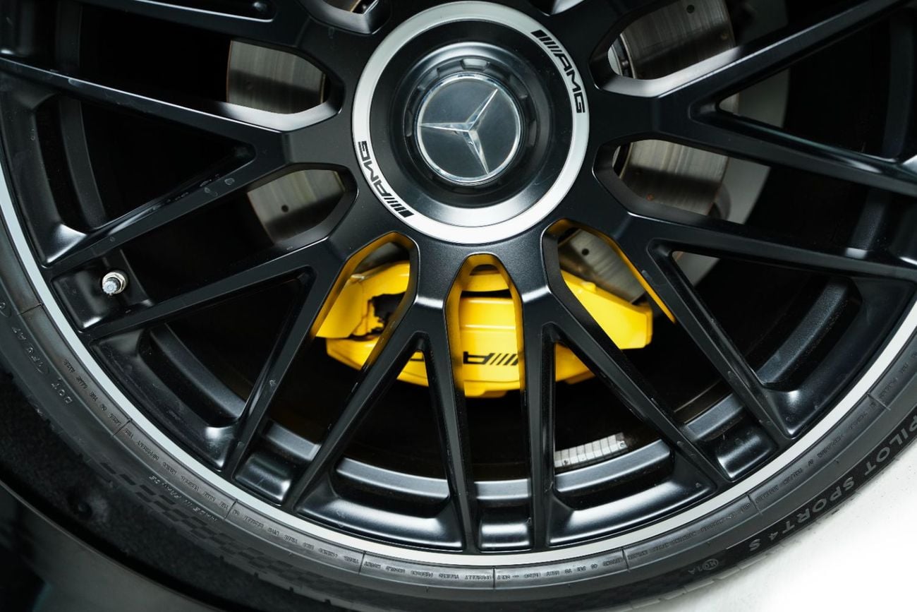مرسيدس بنز SL 63 AMG STD