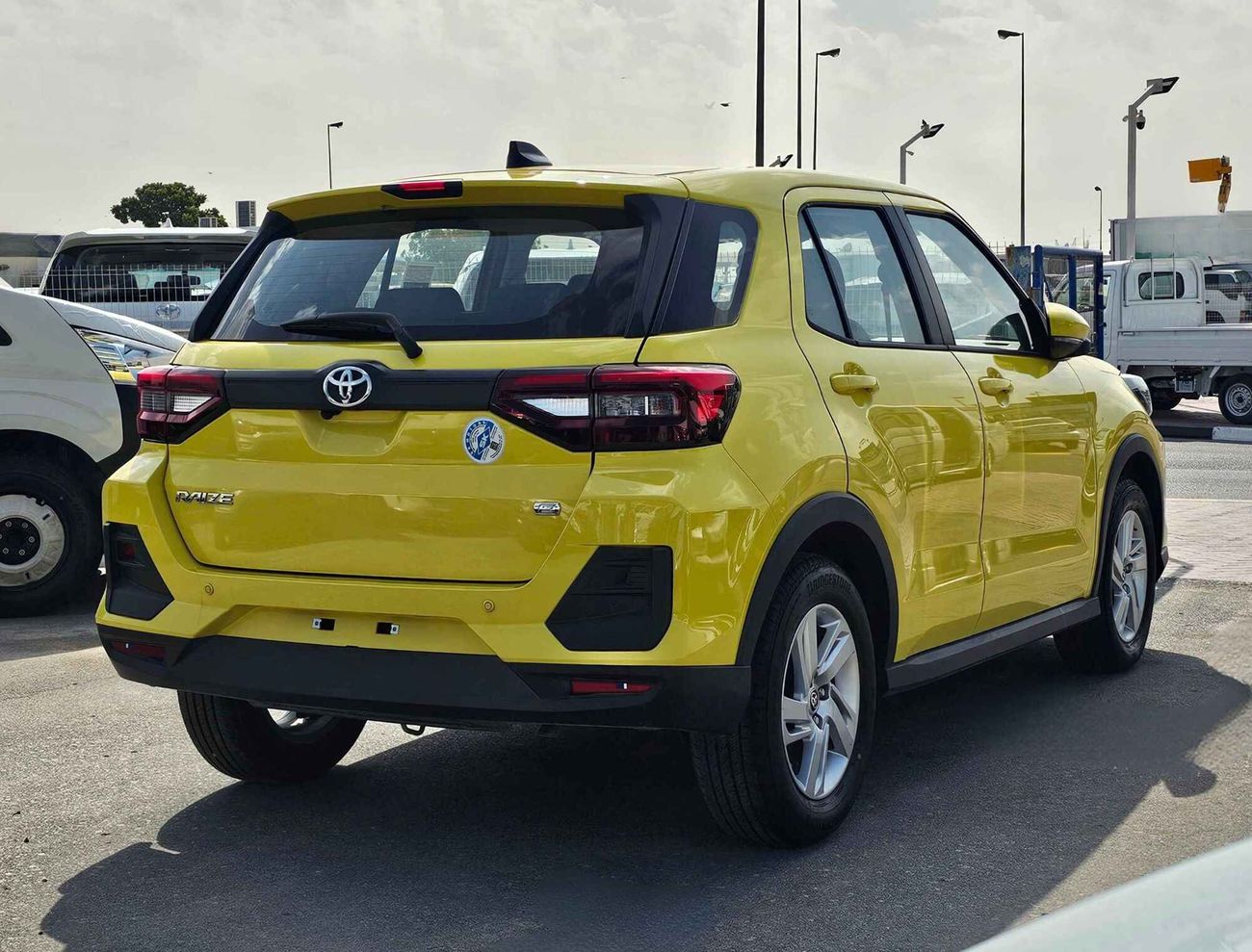 Toyota Raize 1.2L Petrol, Alloy Rims, DVD Camera, Rear A/C ( CODE # 67961)