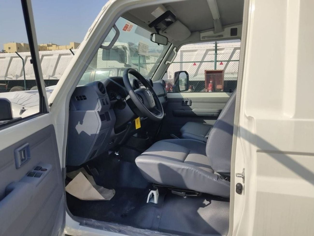 تويوتا لاند كروزر 70 78 MT 4.2L DIESEL 3 DOORS 4WD WITH DIFFLOCK