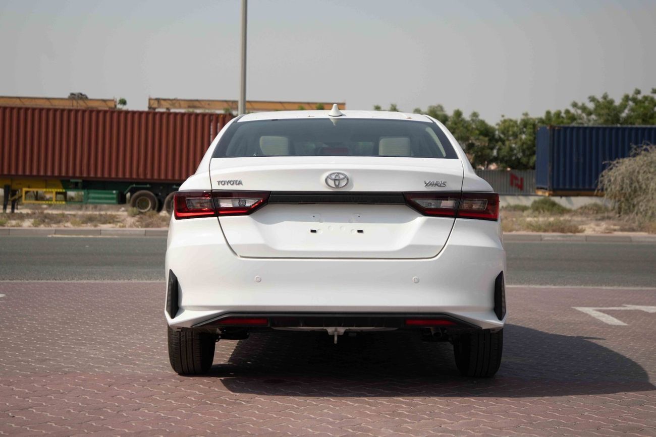 تويوتا يارس 2024 Toyota Yaris E 1.5 - White Inside Dark Brown | Export Only
