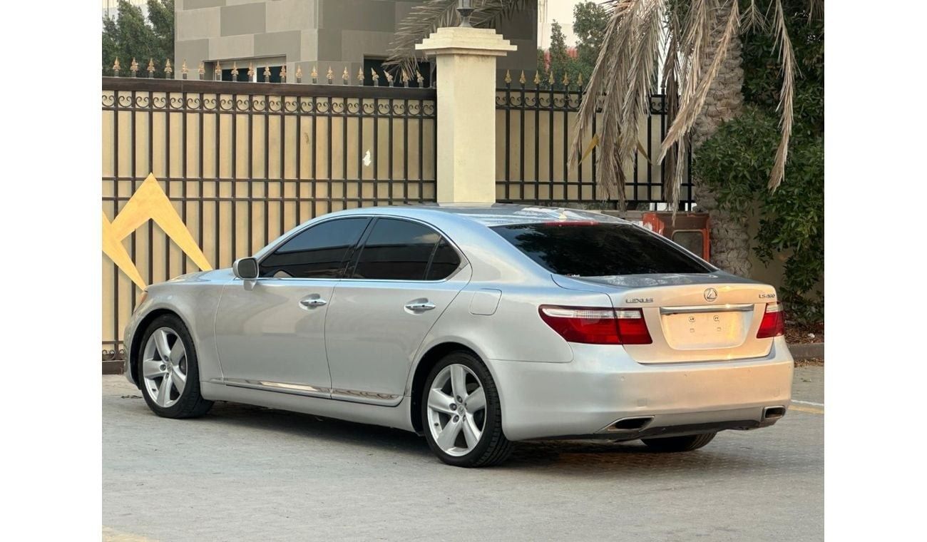 Lexus LS460