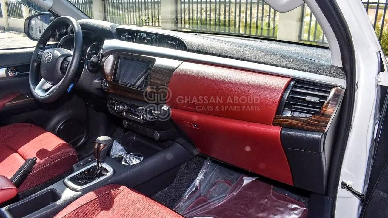 Toyota Hilux Toyota Hilux, 2.7L,4x4, Petrol, MY2025