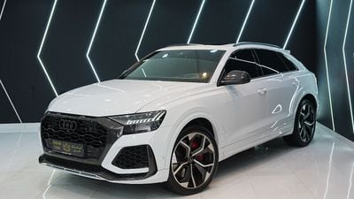 Audi RSQ8 QUATTRO, Carbon Exterior/Interior Pack, Panoramic Roof, Bang N Olufsen, GCC Specs!!