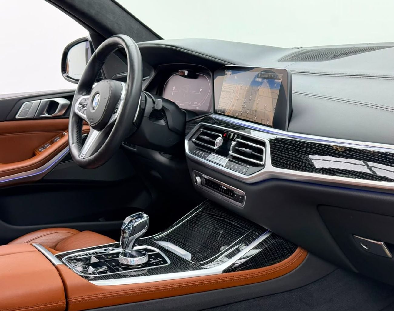 بي أم دبليو X7 2022 BMW X7 xDrive40i M-Sport, 2027 BMW Warranty + Service Pack, Low Km, 7 Seater, GCC