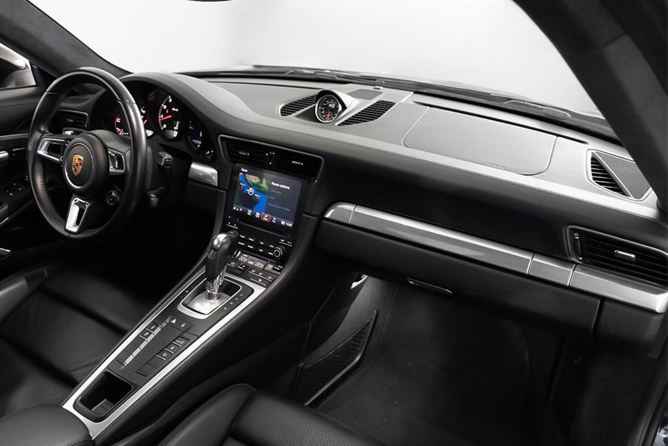 Porsche 911 Turbo 3.8L (500 HP) Coupe