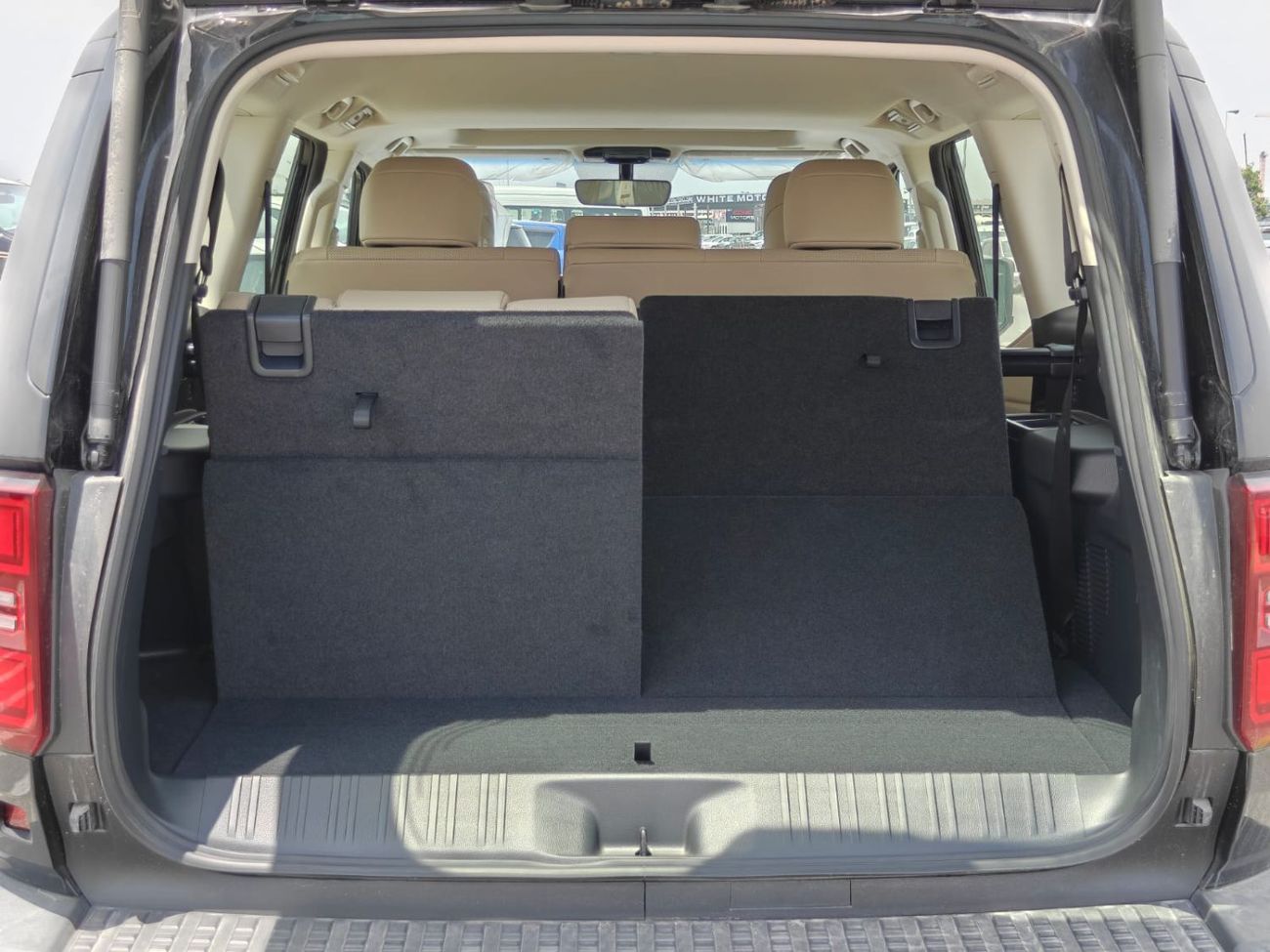 Toyota Prado 2026 TOYOTA PRADO 2.8L DIESEL ALLROUNDER BLACK GCC SPEC