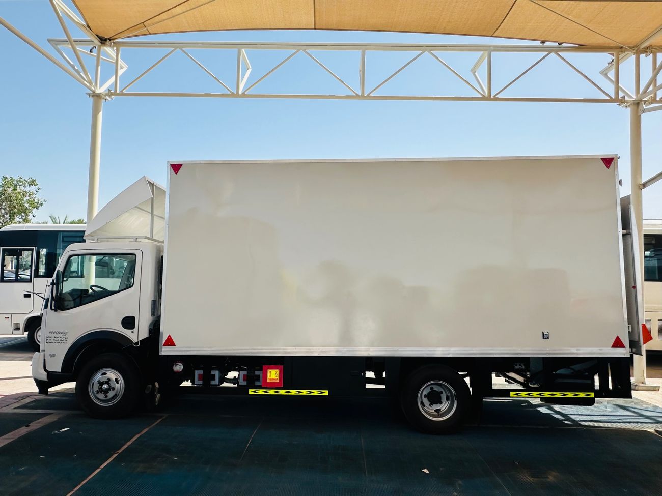 Ashok Leyland Falcon