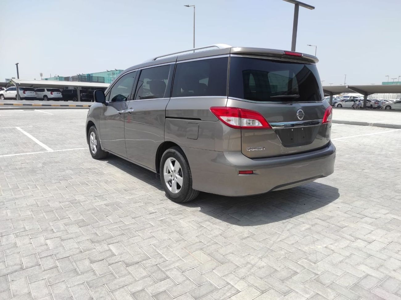 Nissan Quest