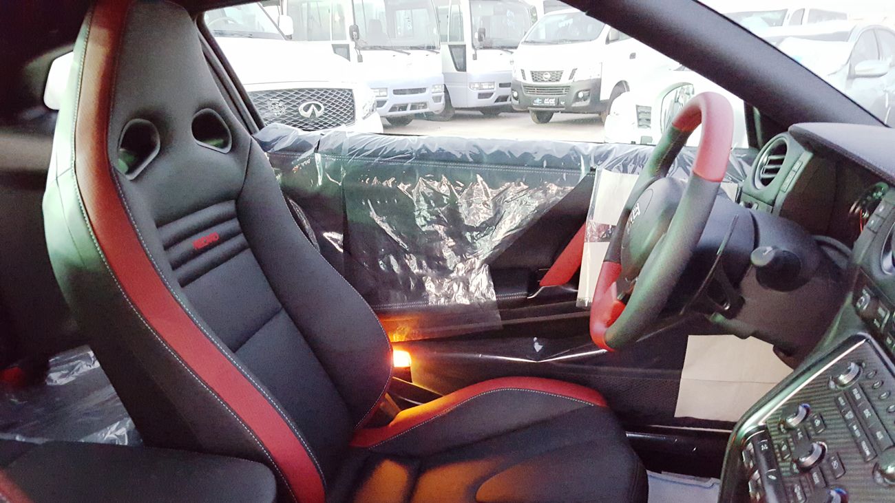 Nissan GTR BLACK EDITION