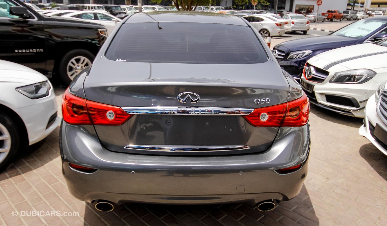 إنفينيتي Q50