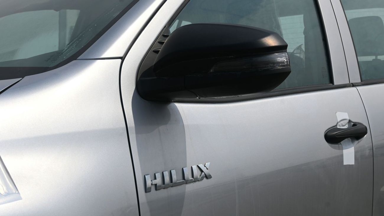تويوتا هيلوكس Toyota Hilux 4x4  2024 2.4L Diesel Double Cab Transmission Manual Silver Outside Black inside