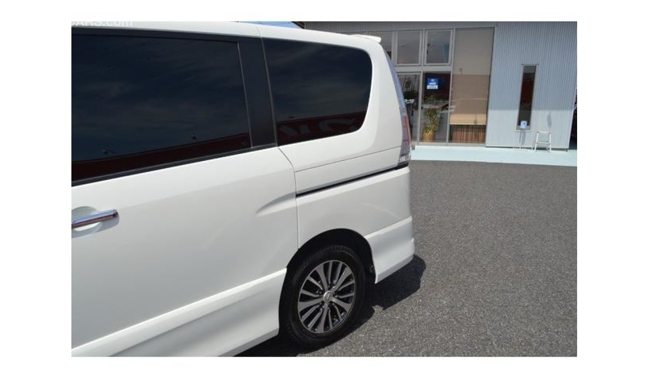 Nissan Serena HFC26