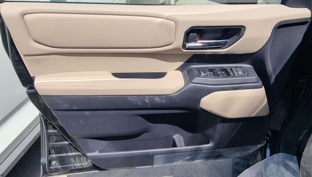 تويوتا برادو TOYOTA PRADO 2.4L PETROL WITH RADAR MY 2025