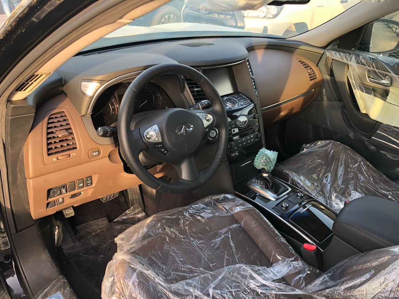 Infiniti QX70 3.7L ENGINE,V6, FULL OPTION, FOR BOTH LOCAL AND EXPORT (CODE # IQX2019)