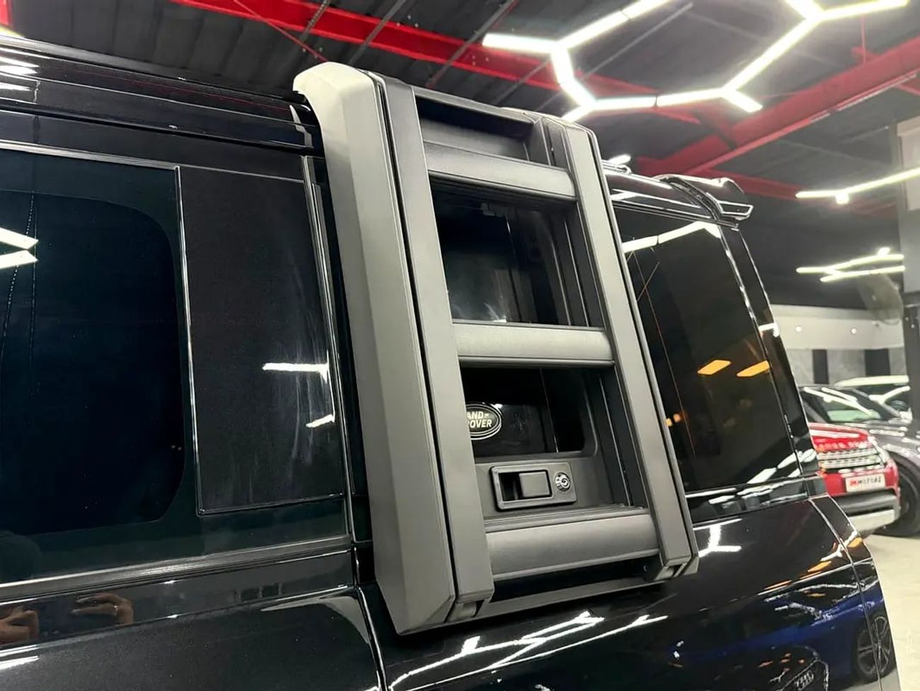 Land Rover Defender 110 HSE (P400) Black Edition | LR Warranty/Service | Full PPF | P400 HSE