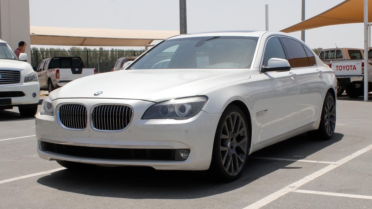 بي أم دبليو 740Li Li With 760 body kit