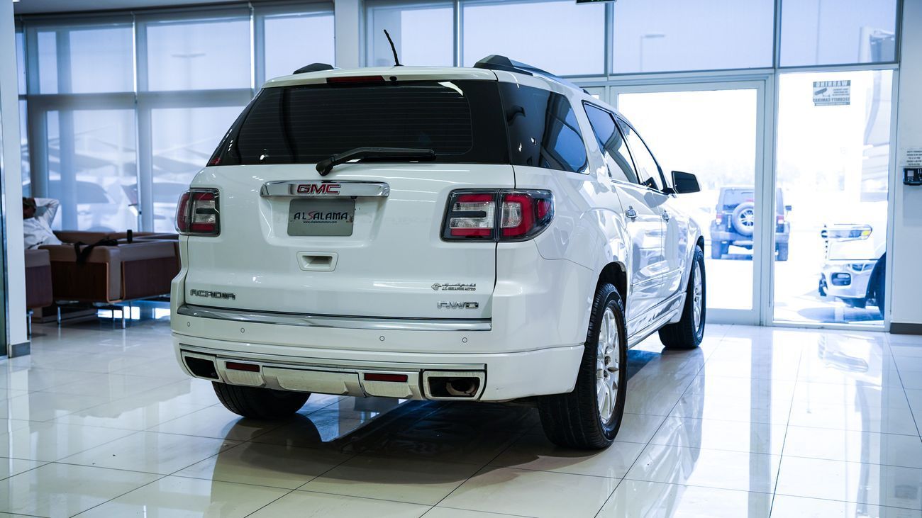 GMC Acadia DENALI